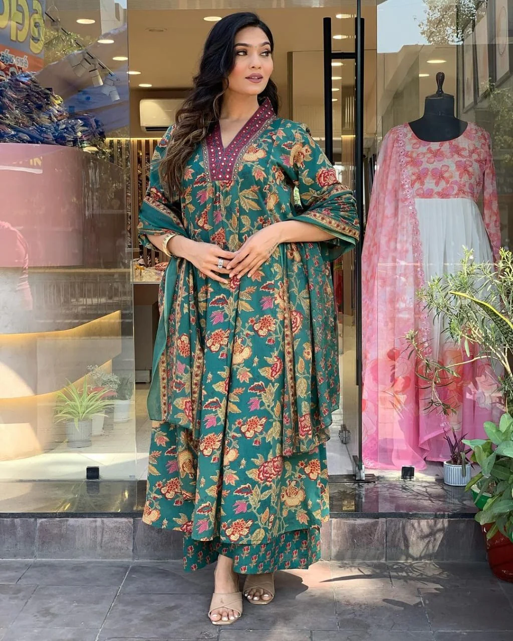 8451b42a-d4fd-42d8-bb34-98646026c6ff Green Floral Printed Cotton Kurta and Pant Set with Mulmul Dupatta - Image 3