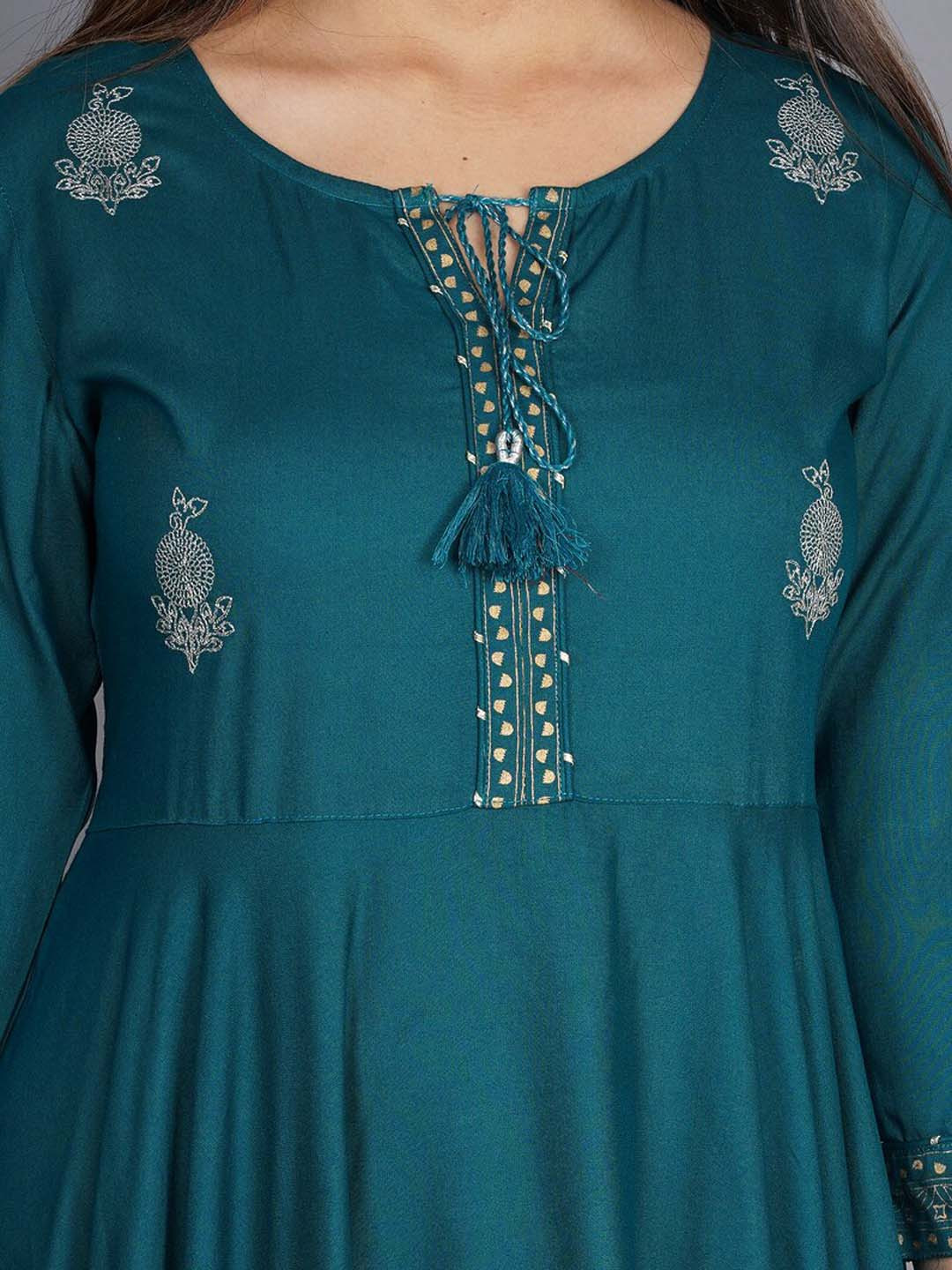 c6f7b390-041f-4000-bb15-3b5ffcdc61e21648710759368KALINIWomenGreenKeyholeNeckFlaredSleevesAnarkaliKurta2 Women Green Ethnic Motifs Embroidered Keyhole Neck Anarkali Kurta - Image 4